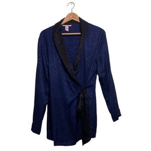 VICTORIA’S Secret navy and black wrapped robe . Size m-L